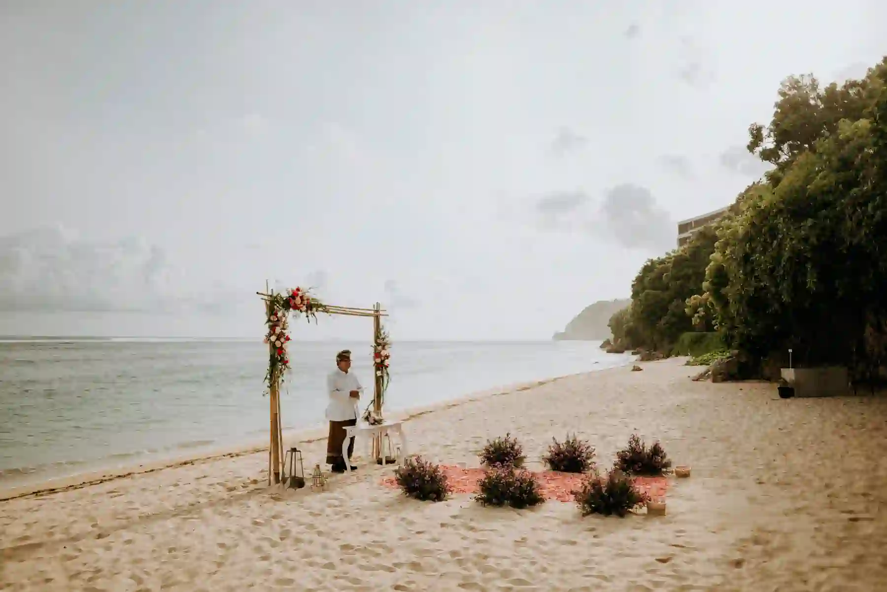 elopement beach amora