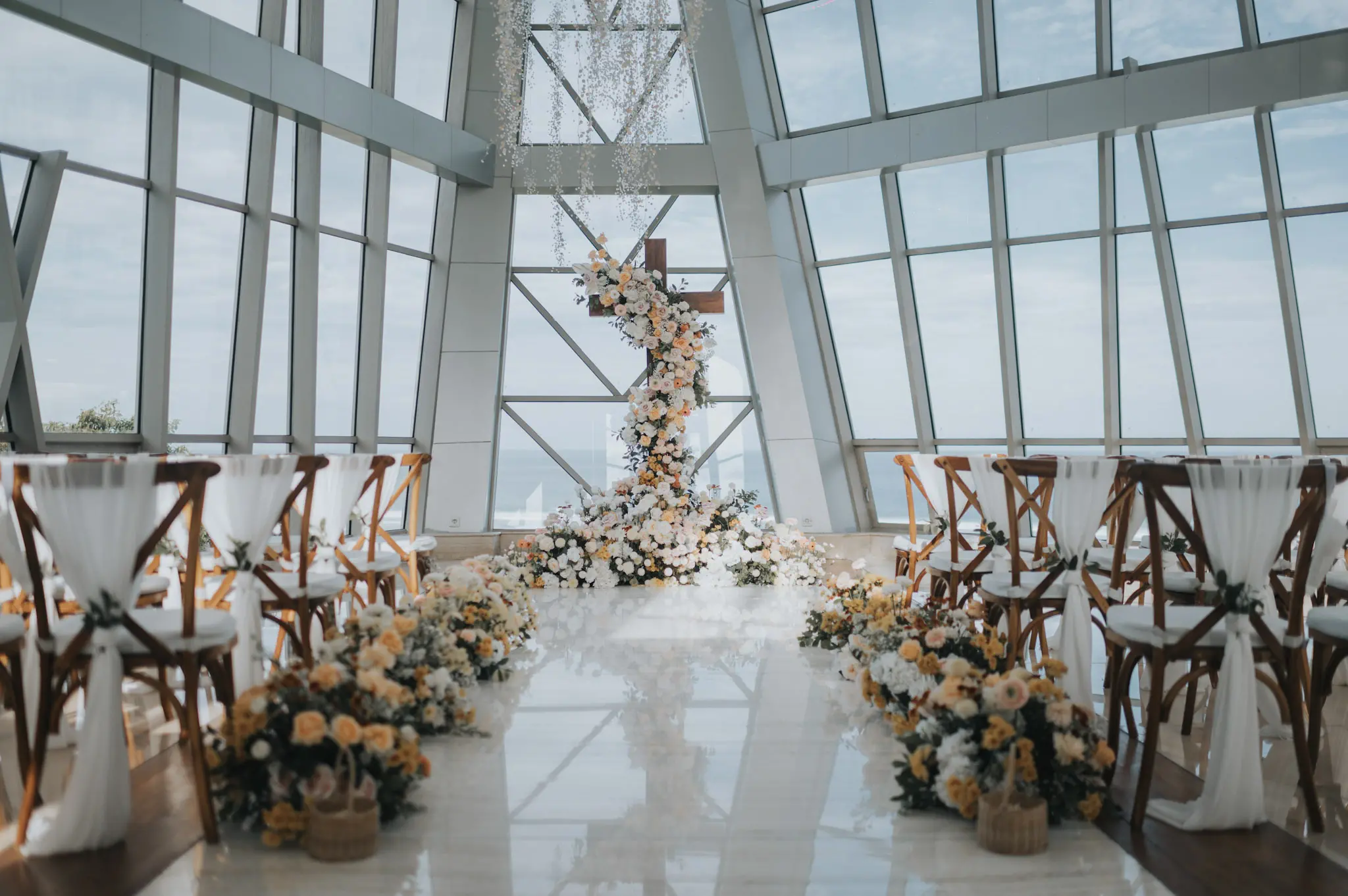 Ocean view ceremony at pearl chapel