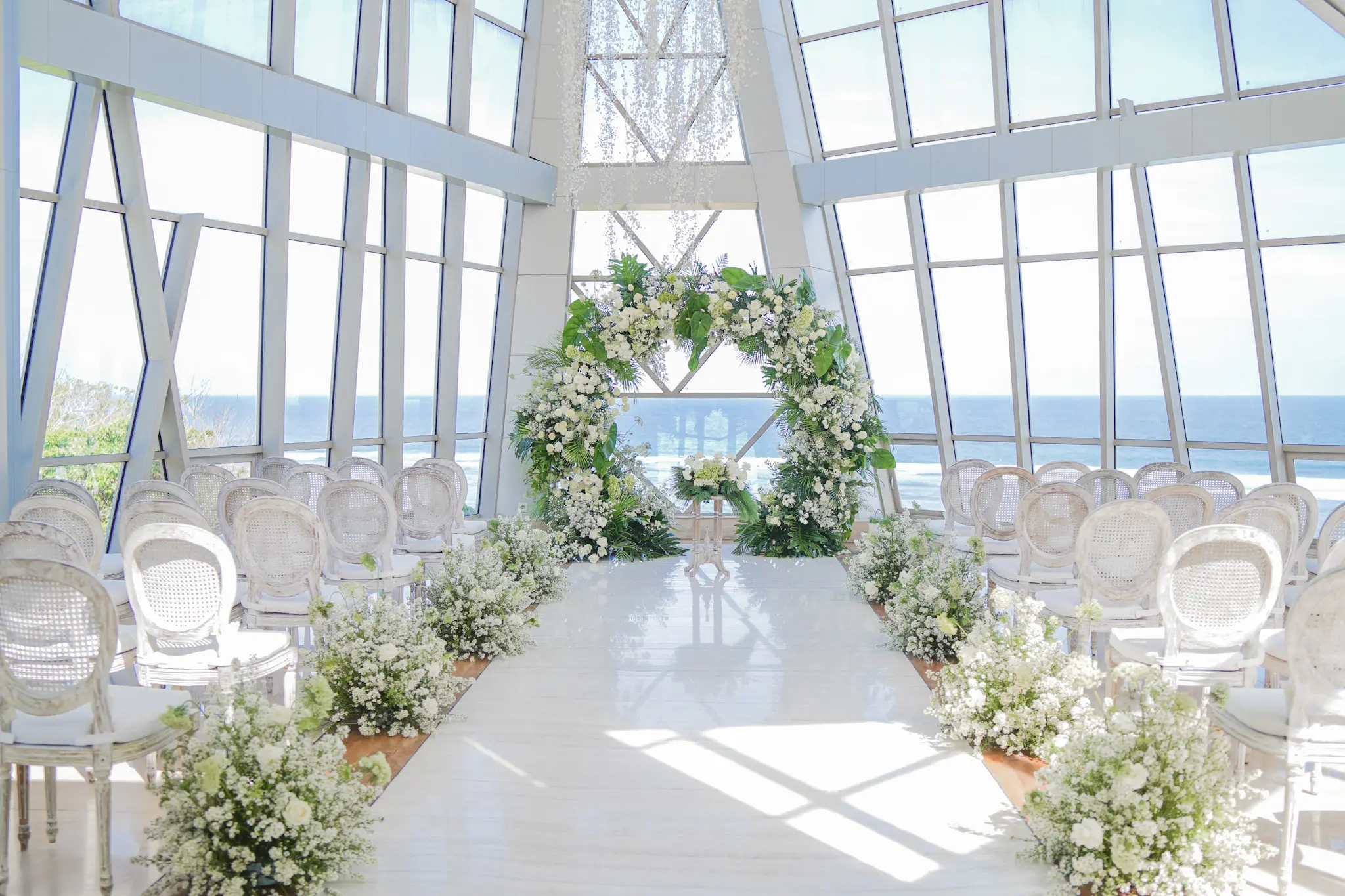 Ocean view ceremony at pearl chapel