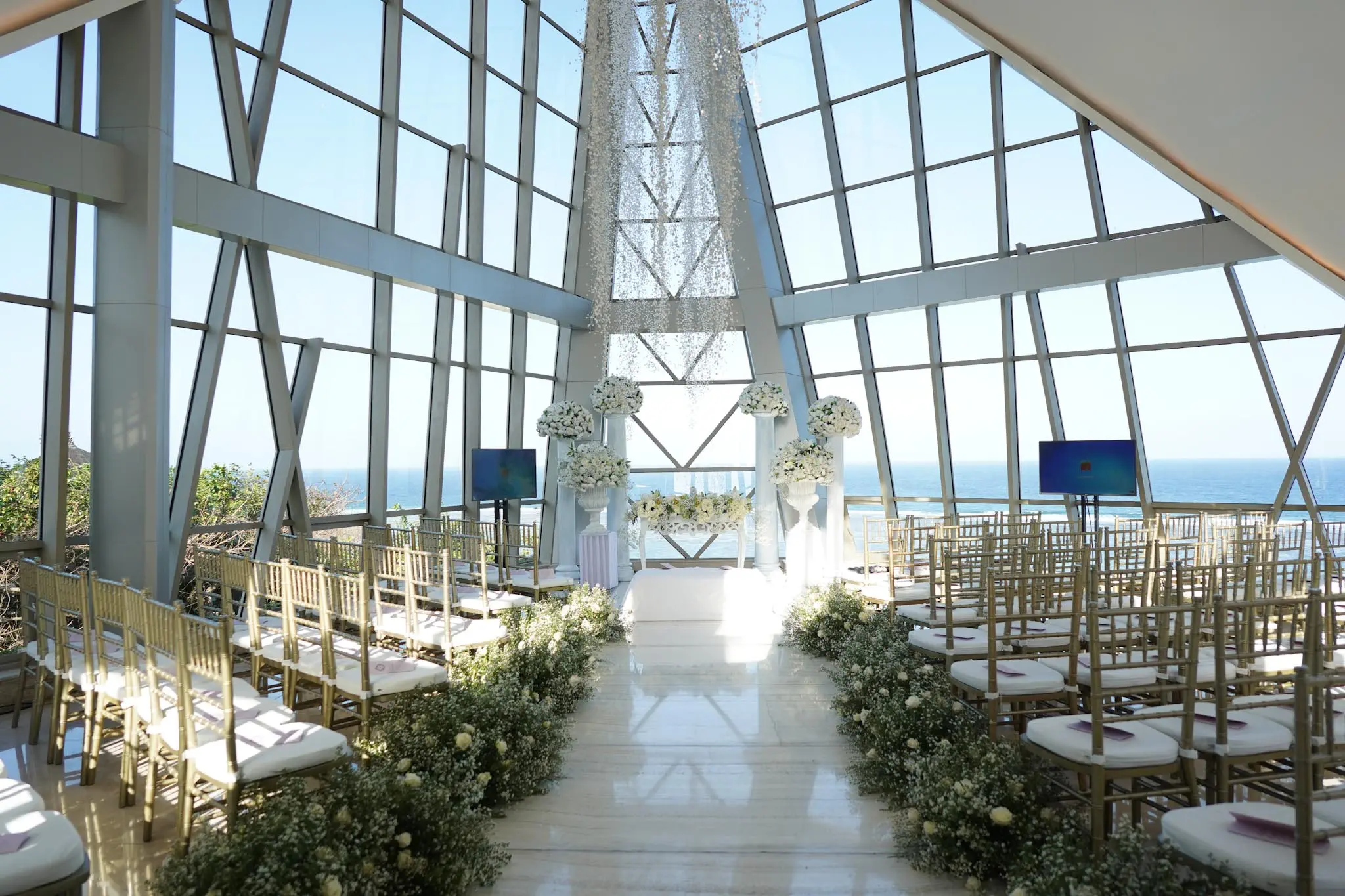 Pearl chapel samabe resort Wedding Package Amora Bali Weddings