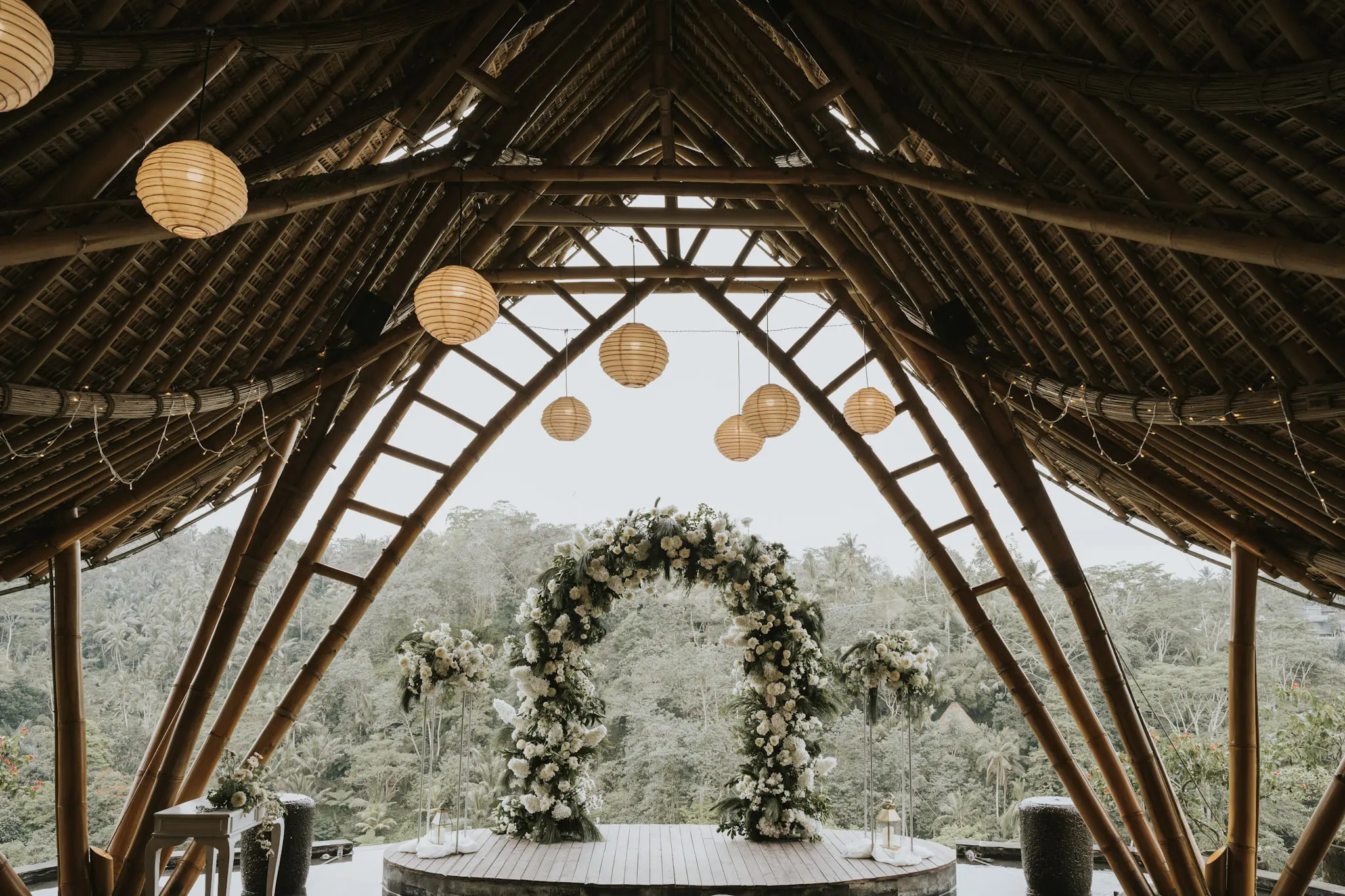 elopement beach amora