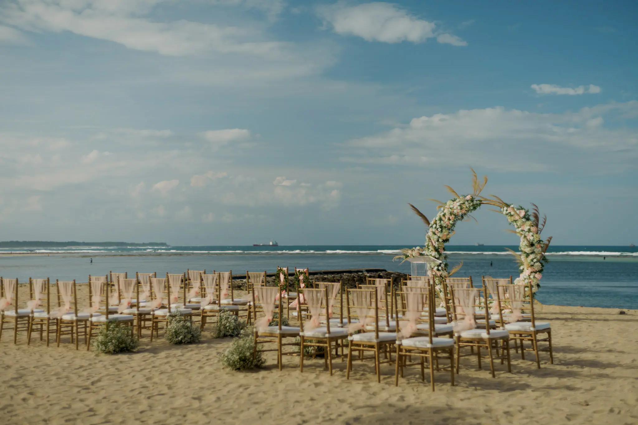 Simple elopement beach wedding in bali