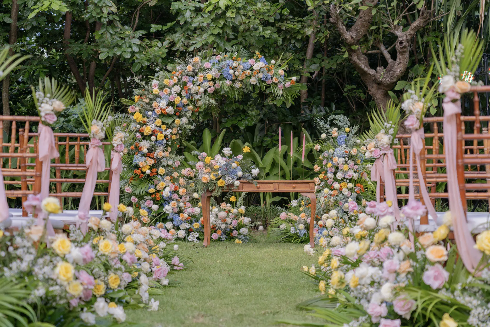 Intimate garden wedding in padma resort legian