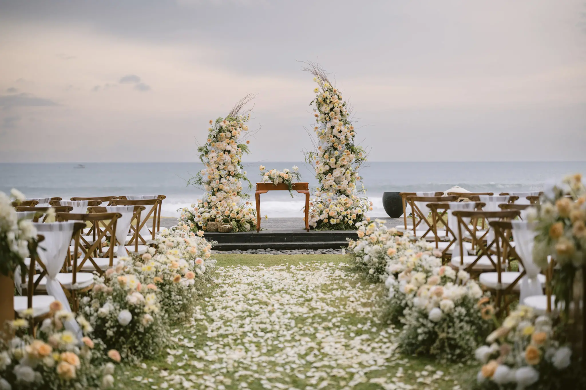 elopement beach amora